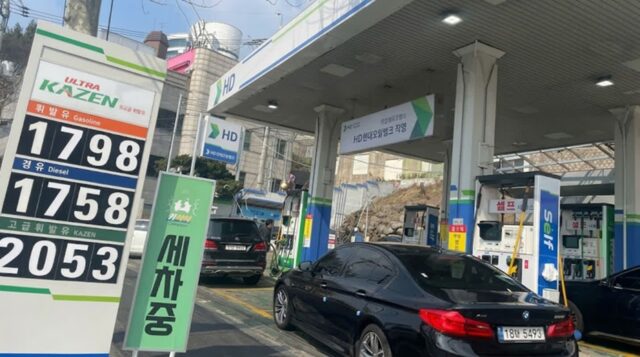“한달 주유비 5만원 아끼는 방법” 주유소가서 ‘이 행동’만 안 하시면 됩니다