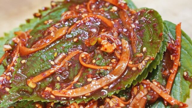 깻잎김치 만드는 법 ‘이것’ 넣어 10배 더! 감칠맛 좋은 깻잎김치 황금레시피