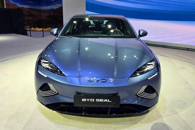 “중국차 절대 안 산다더니” BYD 11개월 만에 1만대 돌파, 4050이 돌아선 진짜 이유