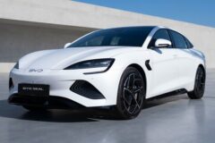 “테슬라는 700만원 올렸는데” BYD, 보조금 끊기자 ‘자체 지원’ 승부수 던졌다