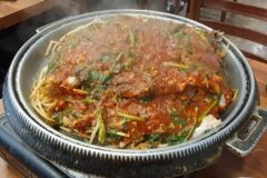 “서울 한복판에서 이런 매콤함 처음이야”… 3가지 해산물 꽉 찬 동태찜 명소