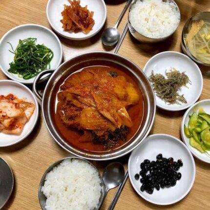 한국인이라면 사랑할 수 밖에 없는 밥도둑! 서울 김치찜 맛집 BEST 5