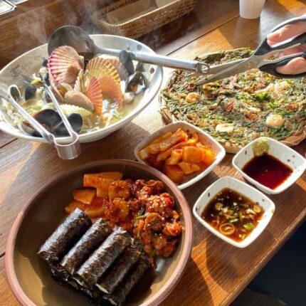소박한데 자꾸만 손이 가는 맛!…전국 충무김밥 맛집 5