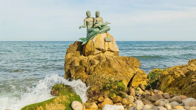 강원 설악해맞이공원 인어연인상 카페, 로맨틱한 바다 전망