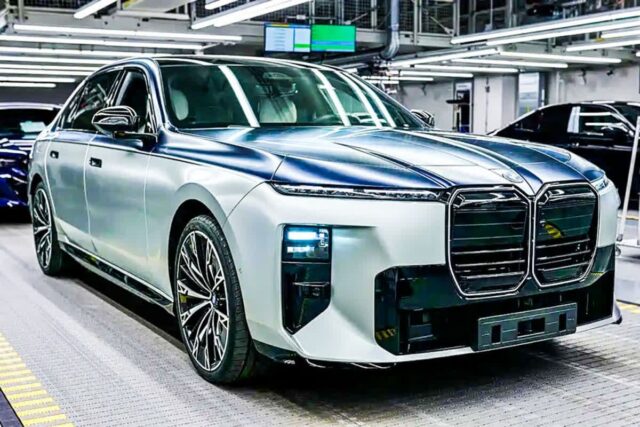 “벤츠 S클래스 압살” 신형 BMW 7시리즈 풀체인지급 진화… 국내 출시 임박!
