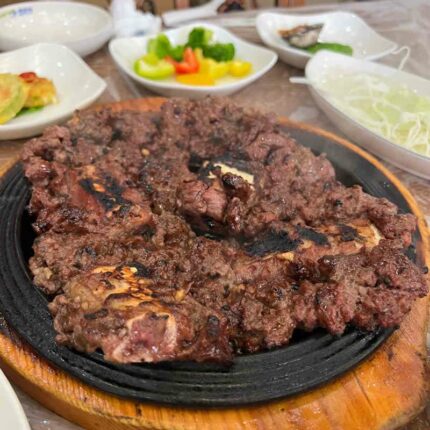 장인이 손수 만드는 떡갈비의 달콤짭조름한 유혹! 전국 떡갈비 맛집 5