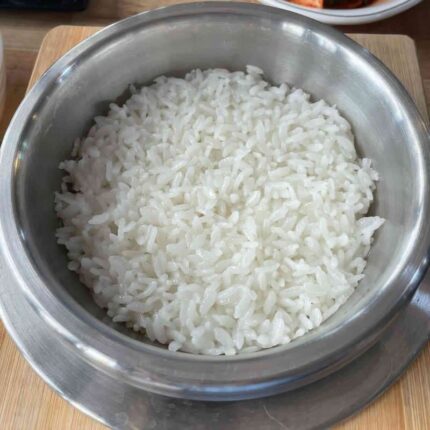 김이 모락모락 나는 따끈한 솥밥! 보약 같은 밥을 짓는 쌀밥 맛집 5곳