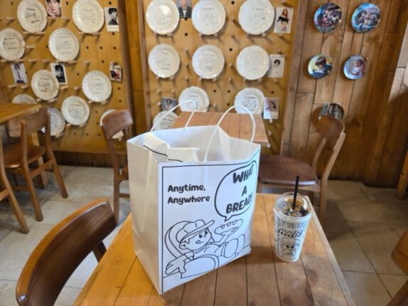 모찌케이크와 크로찌 유명한 용산 빵집, 왓어브레드 먹어봄
