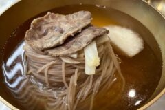 여름 더위엔 냉면이 최고, 줄 서는 평양냉면 맛집 5곳