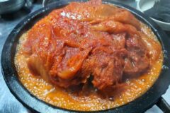 ‘시간이 완성하는 맛’… 김치만 먹어도 맛있는 묵은지 맛집 5곳