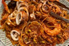 매콤한 양념에 사이즈까지 특대! 단골 손님들 넘쳐나는 해물찜 맛집 5곳