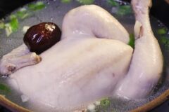 깔끔 담백 여름보양식! 삼계탕 맛있게 끓이는법