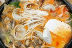 장마철 뜨끈하고 든든하게 즐기는! 전국 만두전골 맛집 5