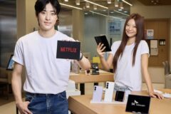 SKT, 갤럭시 Z 폴더블8 사전예약…넷플릭스 혜택 더했다