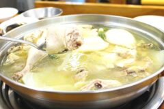 “뜨끈한 국물로 진짜 유명하다니!”… 서울 강남 30명 수용 원조닭한마리 명소