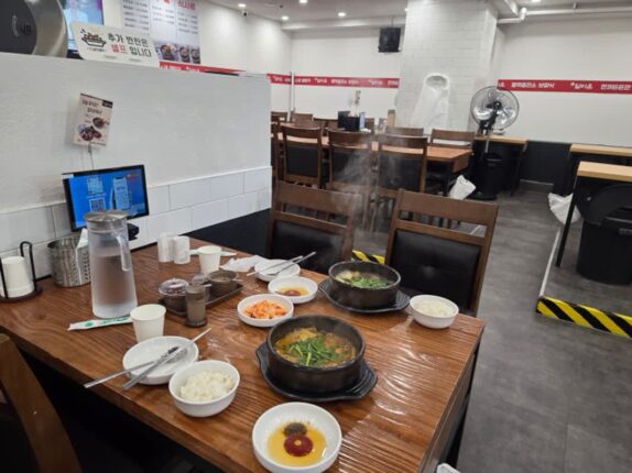 가격착한 국회의사당역국밥, 일미온 점심먹기