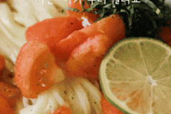 [리얼푸드] 얼린 토마토로 쫄깃 시원하게…‘토마토 냉우동’ [영상]