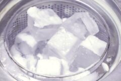 배수구에 ‘이것’을 넣어 두세요! 여름철 골칫거리가 바로 없어집니다