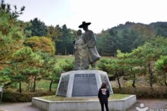 충북 박달재목각공원 숙소, 자연 속 예술 감상하기