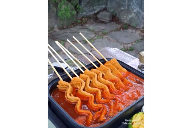 시원한 맥주안주 매콤진한 꼬치어묵 여름철 안주로 추천 캠핑요리