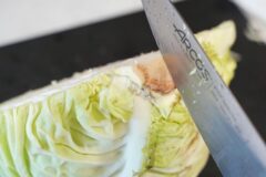 양배추 한통은 ‘이렇게’ 자르세요! 1달 이상도 신선한 양배추 보관법