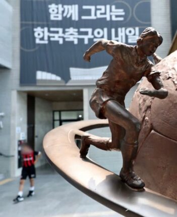 “2002년 기록 삭제하라” 해외서 요구…‘심판 성접대 의혹’ 결국 FIFA 제재까지?