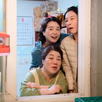 너무 ‘아는 맛’인가? 로코 장인과 대세 배우 조합인데 넷플릭스 6위로 아쉽게 출발한 이 드라마