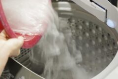 수건 쉰내 냄새 제거에 ‘이것’을 넣었더니!? 결과는 대박