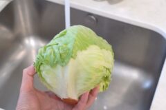 양상추 그냥 냉장고에 넣지 마세요! ‘이 방법’으로 끝까지 신선하게 보관하세요!