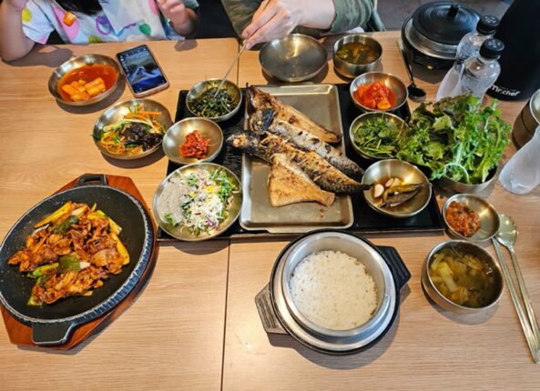 화정역맛집 가족식사 하기 좋은 바다를먹은고등어