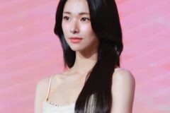 친일 가족사 논란 하영, 사과문 발표에도 계속 욕먹는 이유는?