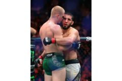 “앤더슨 실바까지 넘었다” UFC 17연승 마카체프 새 역사 썼다