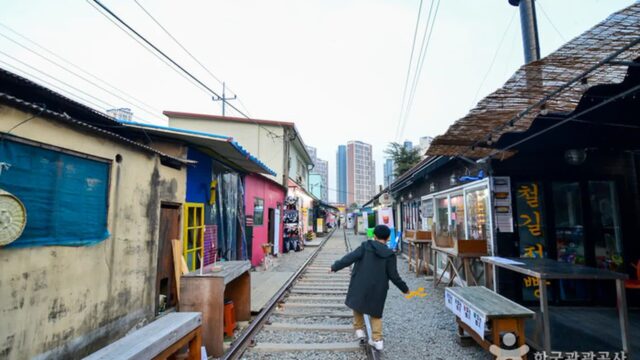군산 시간여행마을 숙소 예약, 전북 역사 여행의 시작점