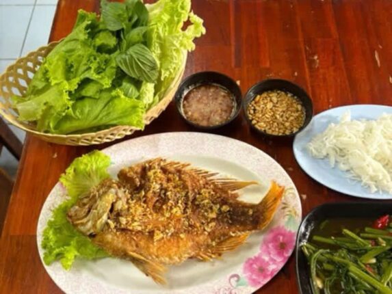 피피섬에서 뭘 먹지? 실패 없는 태국 음식 맛집 3곳 (+추천 메뉴)