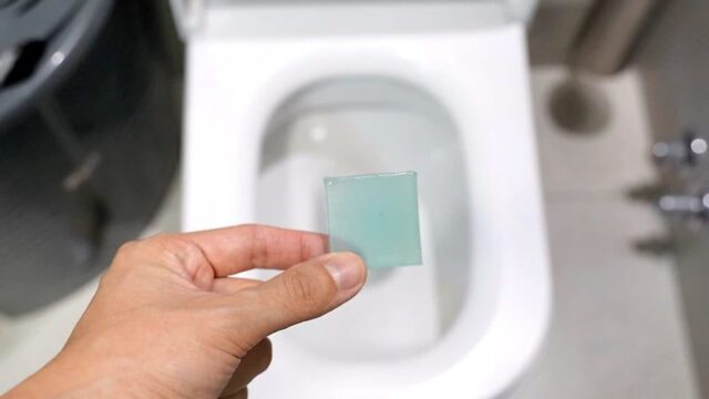 비누 ‘이렇게’ 활용하세요! 화장실 골칫거리가 모두 사라집니다!