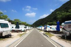 경북 치산관광지 캠핑장, 계곡 옆 무장애 여름휴가