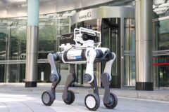 LG CNS, 타워팰리스에 사족 경비로봇 투입