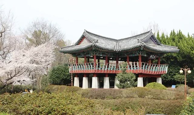 파괴되어 이제는 볼 수 없는 조선시대 건축물들