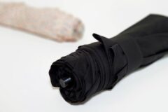장마철 반드시 알아두어야 할 ‘우산 관리’ 비법!