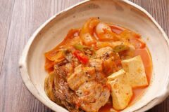 돼지고기 묵은지찜 만들기, 통삼겹 삼겹살 김치찜 레시피