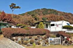 “15km 떨어진 여유로운 휴식 명소라니?”… 충주호와 산세가 한눈에 펼쳐지는 충주 노르딕 민박 명소
