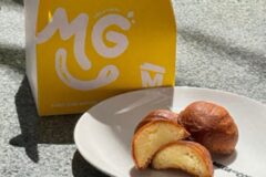 [리얼푸드] 메가MGC커피 1400원 버터떡, 500만 개 팔렸다