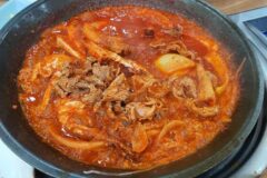 젊음과 활기가 넘치는 동네! 다양한 음식들이 기다리는 서울 신촌 맛집 5