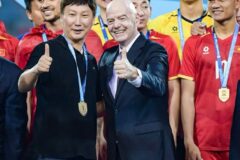 “박항서도 못 만든 기록!”  김상식이 베트남에서 벌인 일은?