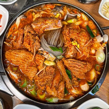 전주에서 콩나물국밥만 먹고 오면 하수.. 현지인 추천 전주 로컬 맛집 5