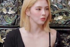 명품 발라버리는 연예인 가성비 블랙 가디건 패션