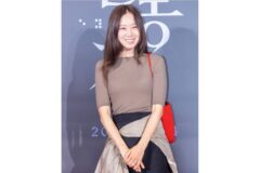 연예인 효과가 이렇게나 무섭네.. 왜 사나 싶은데 존예된 여배우 가방