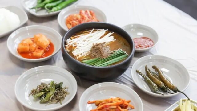 강원 남산골 염소전골 맛집, 넉넉한 영업시간과 주차 편의