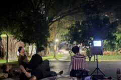 공원이야, 노래방이야…10걸음마다 새 노래 들리는 중국 밤산책