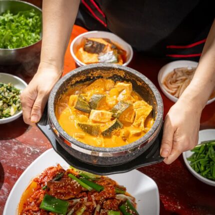 구수하고 담백한 대표 한식, 서울에서 청국장으로 유명한 맛집 5곳